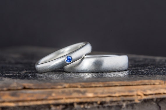 His and hers hotsell sapphire wedding bands
