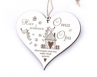 Cartello a forma di cuore "Nonna e nonno vivono qui" - Regalo: Qui le regole genitoriali sono sospese - 13 x 12 cm - Cartello per porta dei nonni