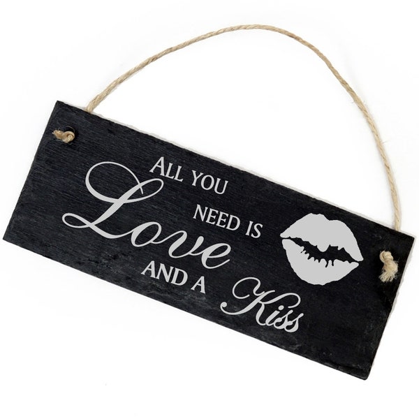 Slate Decoration Kussmund Shield 22 x 8 cm - All you need is Love and a Kiss