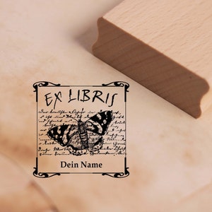 Sello ex libris con nombre - mariposa de poesía y escritura antigua - sello con motivo ex libris 48 x 48 mm - marcapáginas propiedad marcapáginas