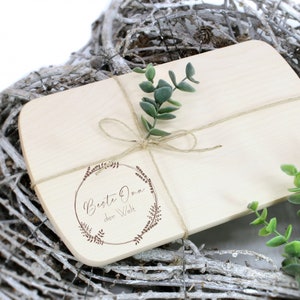 Best Grandma in the World Breakfast Board Wooden Board Engraved Vintage Wreath Cutting Board 24 x 14 cm - Board Kitchen Bread Board Gift Grandma
