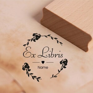 Sello Motif Ex Libris Sello con Nombre - Libro de Coronas Vintage 48 x 48 mm - Libro de Sellos de Madera Sello de Libro de Sello Propiedad Regalo Cumpleaños