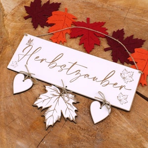 Autumn Shield Autumn Magic with Maple Leaf and Hearts - Shabby Vintage Decorative Sign Door Sign Decoration - 29 x 20 cm - Autumn Decoration Maple Heart Hygge