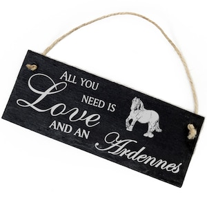 Decoración pizarra Ardennes Horse Shield 22 x 8 cm - Todo lo que necesitas es amor y una Ardenas