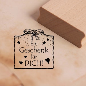 Sello con motivo Un regalo para ti - colgante con corazones y lazo sello de madera 48 x 48 mm - estampado manualidades scrapbooking amor