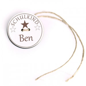 Cartables Pendentif ÉCOLIER avec nom et motif d’étoile - Cadeau Enfants Inscription Scolaire Retour à l’école Ø 5 cm - Cartable Décoration Idée cadeau École
