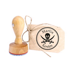 Timbro per bambini pirata – timbro in legno con nome personale Ø 24 mm – timbro con nome motivo timbro insegnante timbro insegnante regalo per la scuola dei bambini