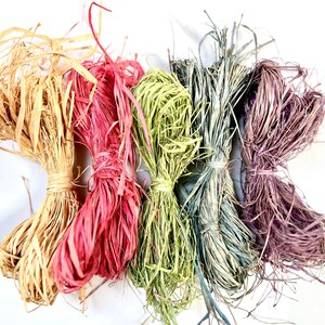 Natürliche Raffia aus Madagaskar in 50g Strängen zum Verpacken von Geschenken, Weben, Häkeln