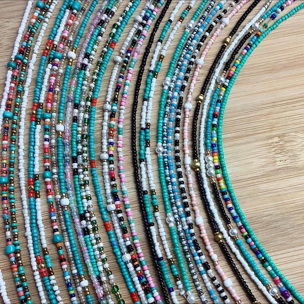 Bracelet de cheville tchèque délicat en perles de verre, bracelet de cheville en perles de rocaille minuscules imperméables en acier inoxydable, bracelet de cheville populaire à la mode