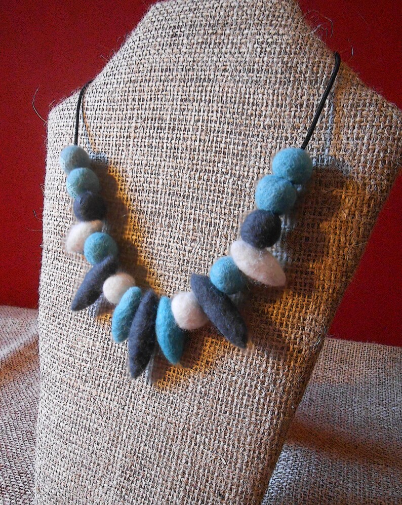 Hand felted three colour necklace Etsy