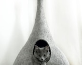 Pets bed Cat bed - cat cave - cat house - eco-friendly handmade felted wool cat bed - light gray - cat cave