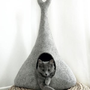 Pets bed / Cat bed - cat cave - cat house - eco-friendly handmade felted wool cat bed - light gray - cat cave