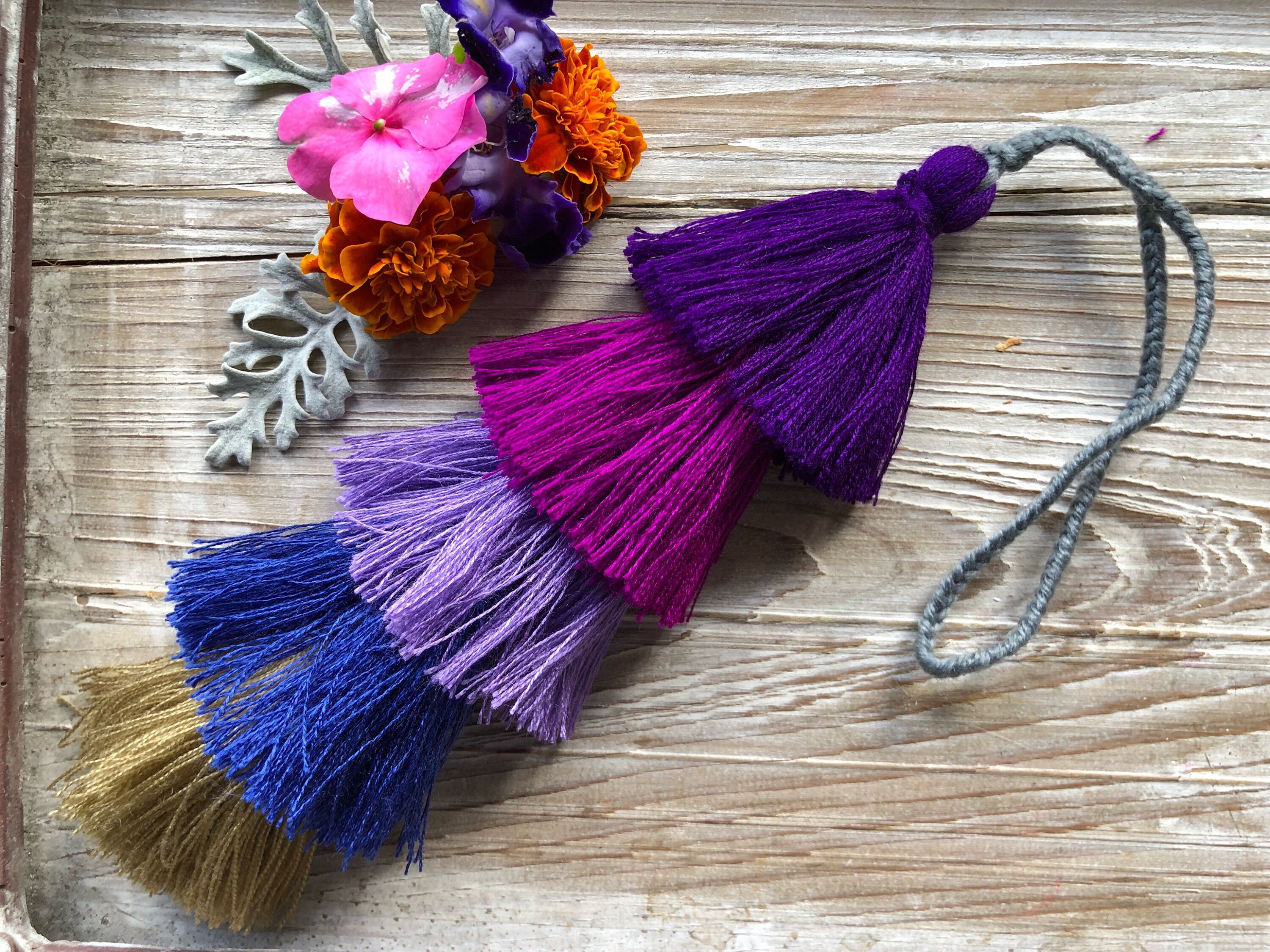 5 Tier Adventurer stacked tassel