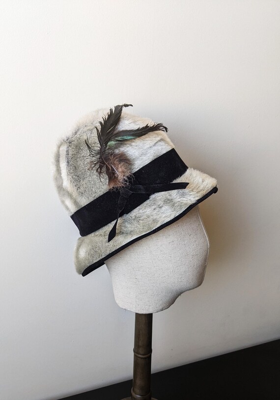 Vintage Silver Faux Fur Bucket Hat, Size Small - Etsy Israel display picture 2
