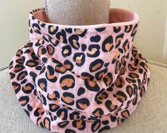 Bufanda mediana a presión para mamá, maestra, hermana, amiga, mujer, hecha a mano con tela de algodón orgánico con tintes ecológicos