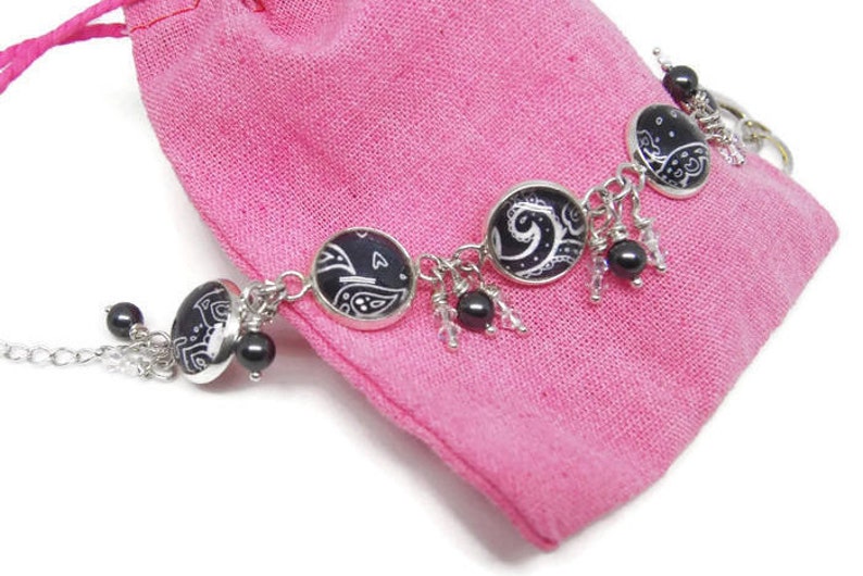 Black and White Paisley Bracelet with Pearls and Crystals image 5