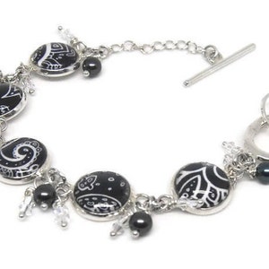 Black and White Paisley Bracelet with Pearls and Crystals image 3