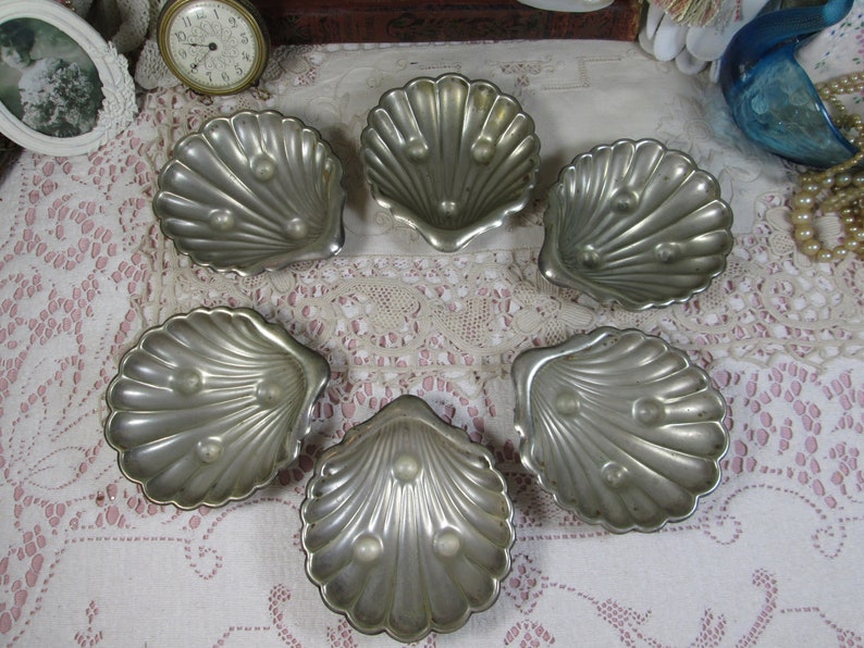 Set of 6 Sea Shell Shape Holders Silver Plated Oyster Shell Servers Seafood Servers