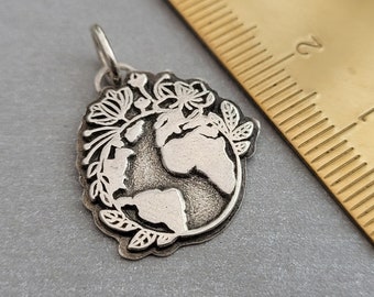 Pendant world silver, World of flowers, There is no Planet B., 925 silver, world pendant chain silver, pendant with earth and flowers,