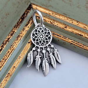 Dreamcatcher necklace silver, handmade silver necklace with dreamcatcher pendant, 925 fine silver and 925 sterling silver, dreamcatcher