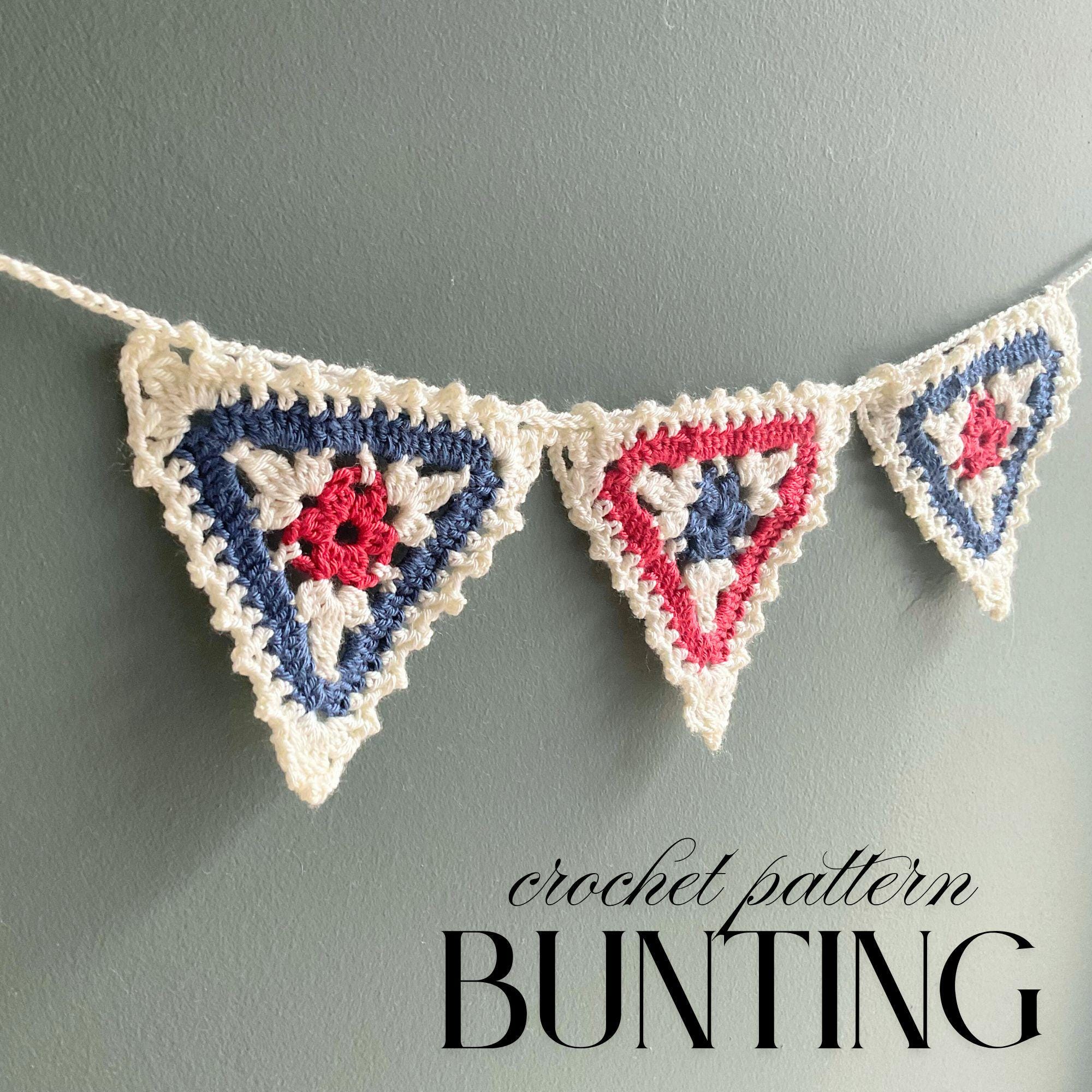 30 Creative Paper Crochet Ideas for Playful Blankets, Decor, and Amigurumi Patterns 28 Triangle Bunting Crochet Pattern
