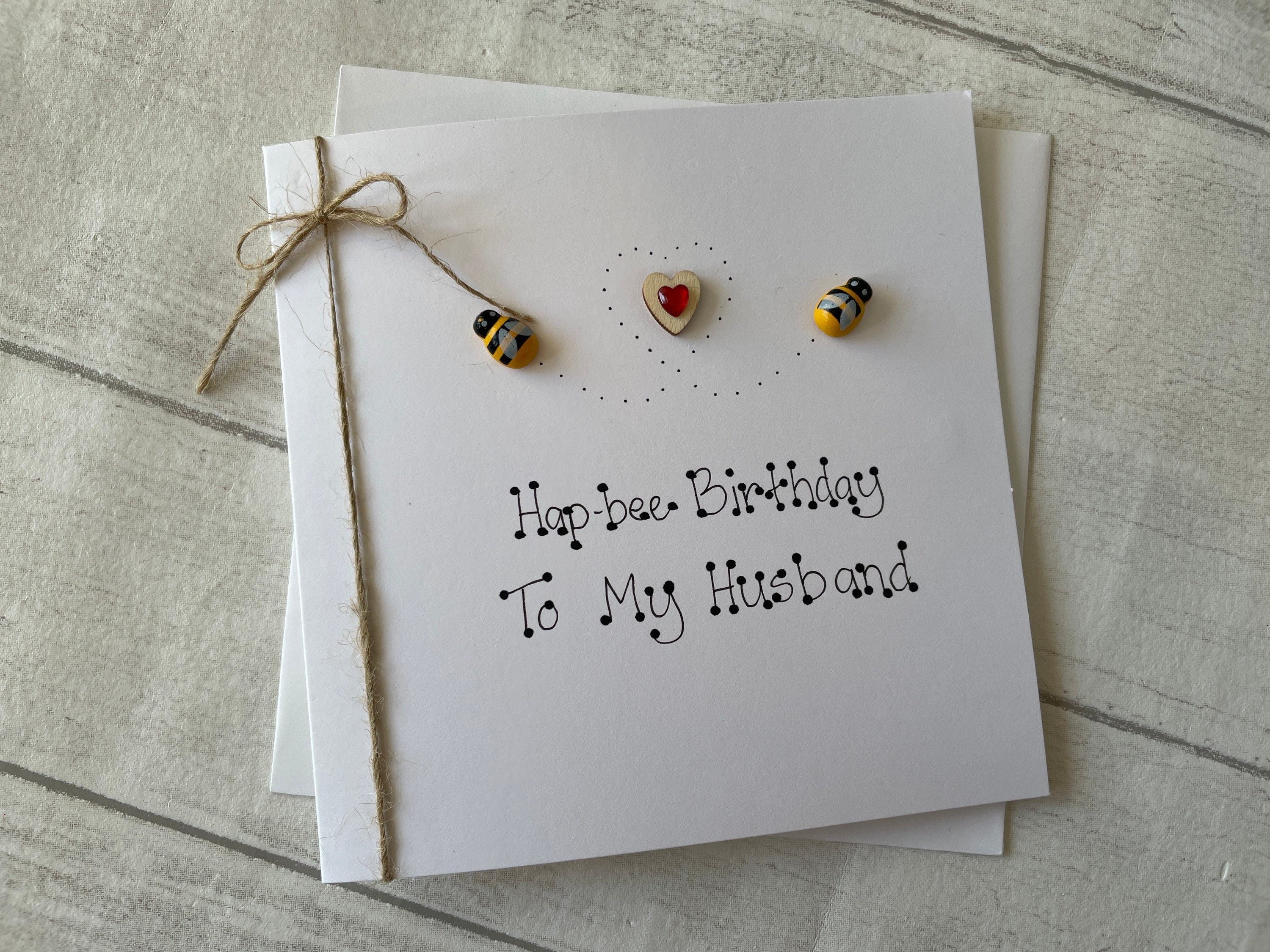 Old English Co. Bumble Bee Geburtstagskarte Für Tochter | Süßes Bienen-Blumen Design | Blanko Innen | Inkl. Umschlag