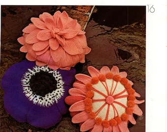 File crochet pattern, "2 flower pillows and cushion Anemone" Vintage 70's.