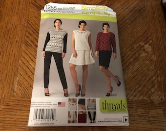 Simplicity Pattern 2570 Ms THREADS//SEW STYLISH Pants~Skirt~Jacket~Dress or Top