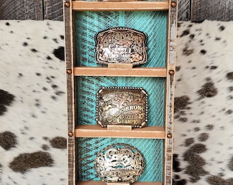 Vertical 5 COUNT belt buckle display, case.  LIght TURQUOISE