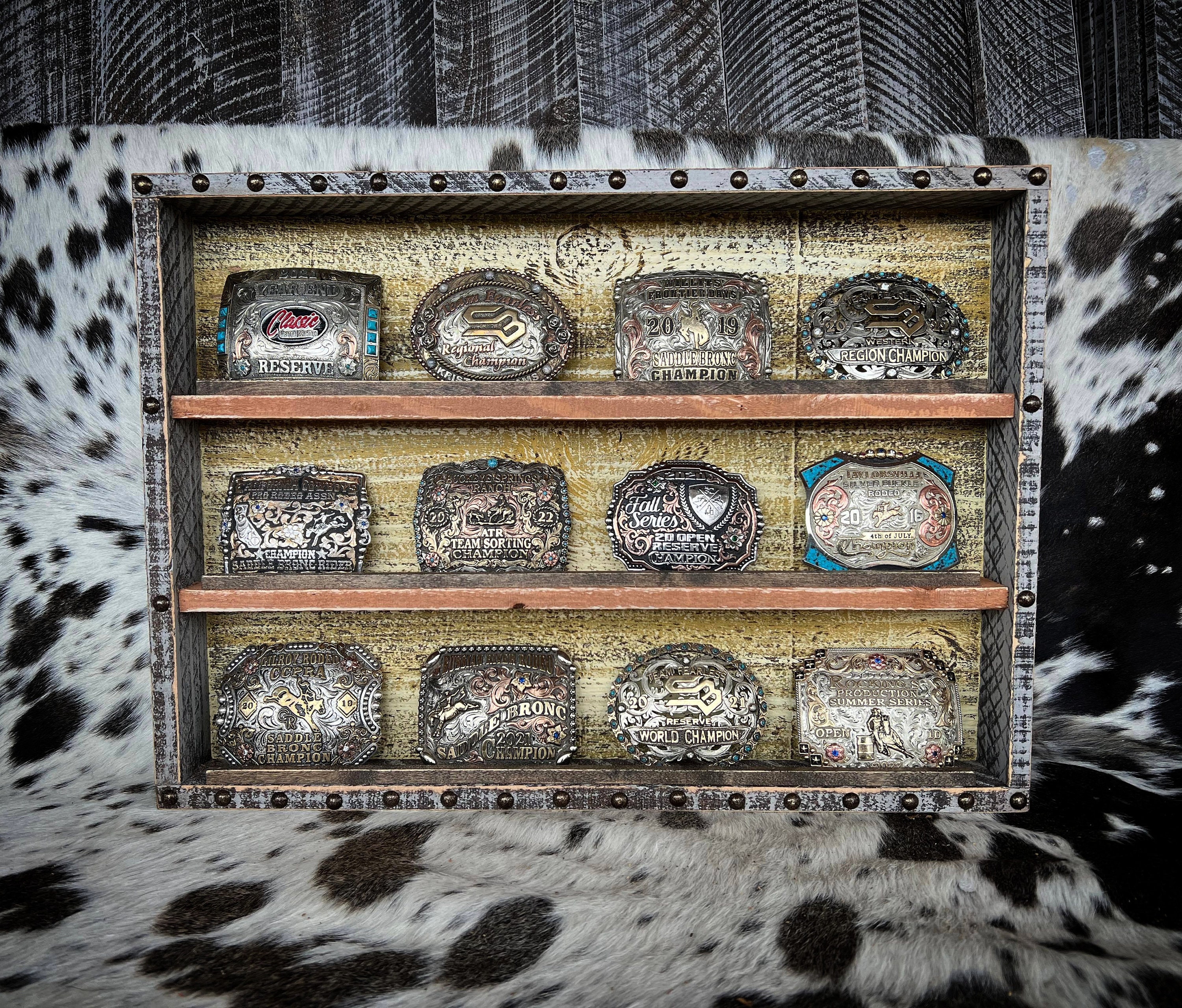 12 count belt buckle display, case, Wood. MUSTARD