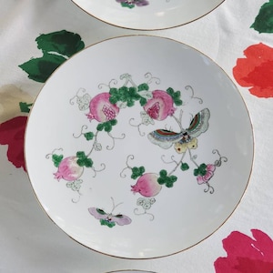 Beautiful set of 3 Chinese reproduction plates // decorative plates // wall plates // Chinoiserie decor // not for food // gallery wall //