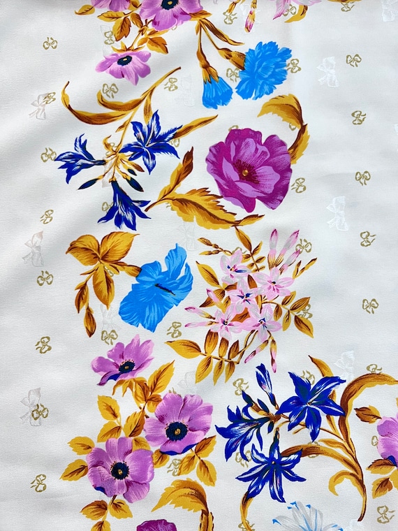Beautiful vintage Nina Ricci floral silk scarf //… - image 7
