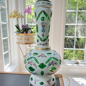 GORGEOUS emerald green Bohemian glass accent lamp // White opaline cut to clear // hand-painted flower garlands  // cased glass // cameo