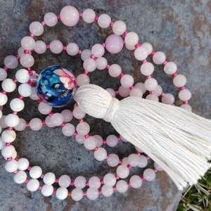 108 bead pink quartz mala, 108 pink and white stone mala, Long pink quartz tassel necklace, Pink quartz prayer beads, Pink quartz mala