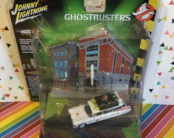 Johnny Lightning Die Cast Ghostbusters Ecto 1A with Firehouse Display