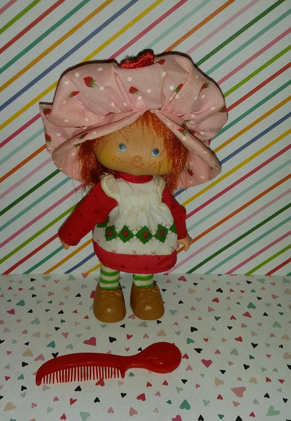 strawberry shortcake figures 1980s