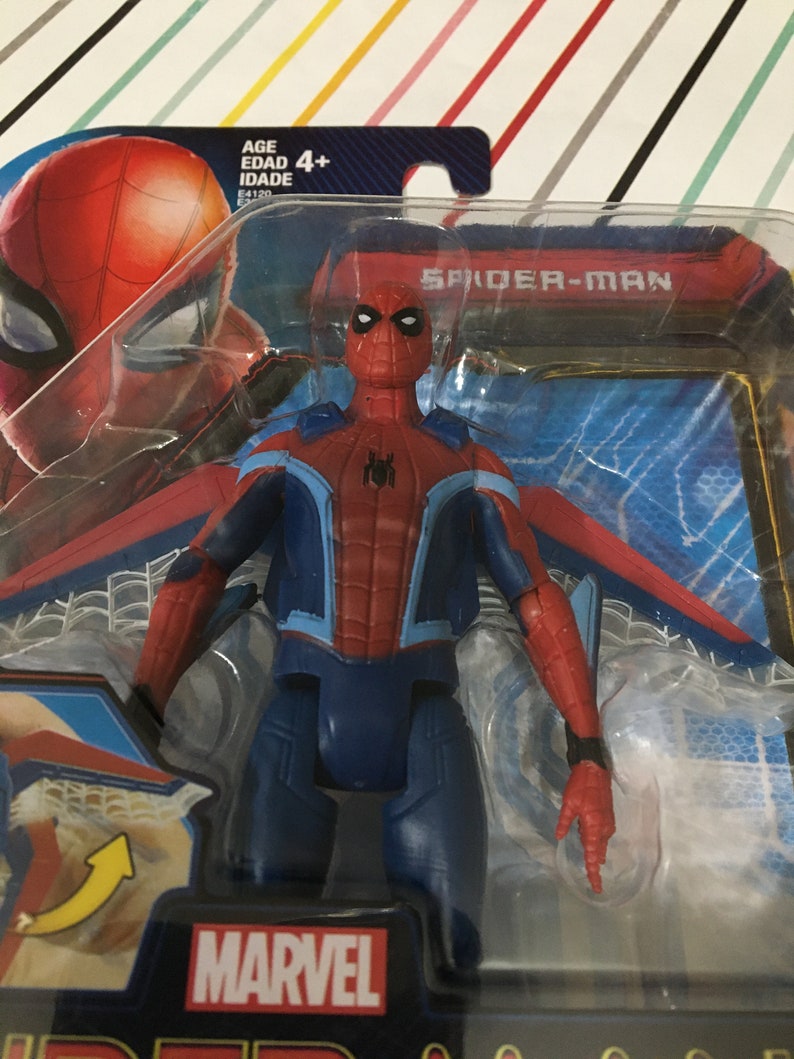 Hasbro 5" Spiderman Far From Home Carded Figure afbeelding 4