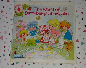 Vintage 1980s Kenner Strawberry Shortcake Complete Figure Booklet