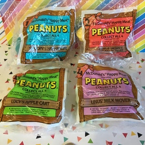 Vintage Lot of 4 Sealed 1989 McDonald&#39;s Peanuts Farm Toy Set
