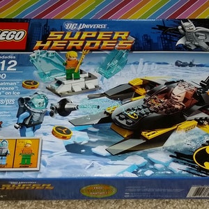 Lego Batman Arctic Batman 76000 Super Heroes Minifigure 