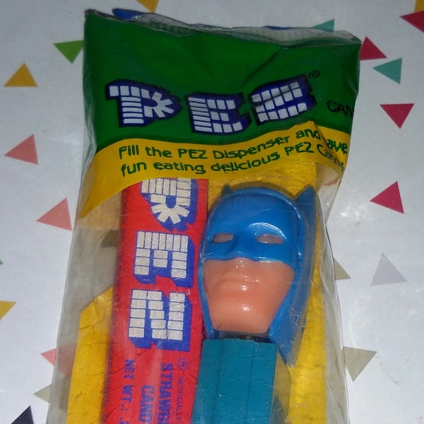 Vintage 1980s DC Comics Blue Batman Pez Dispenser