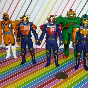 vintage Lot de 5 Bandai 4 &quot; Vinyl Masqué Kamen Rider Figurines blindées