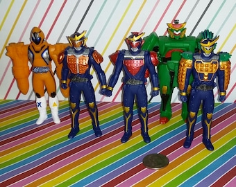 Vintage Lot of 5 Bandai 4" Vinyl Masked Kamen Rider Armored Figures