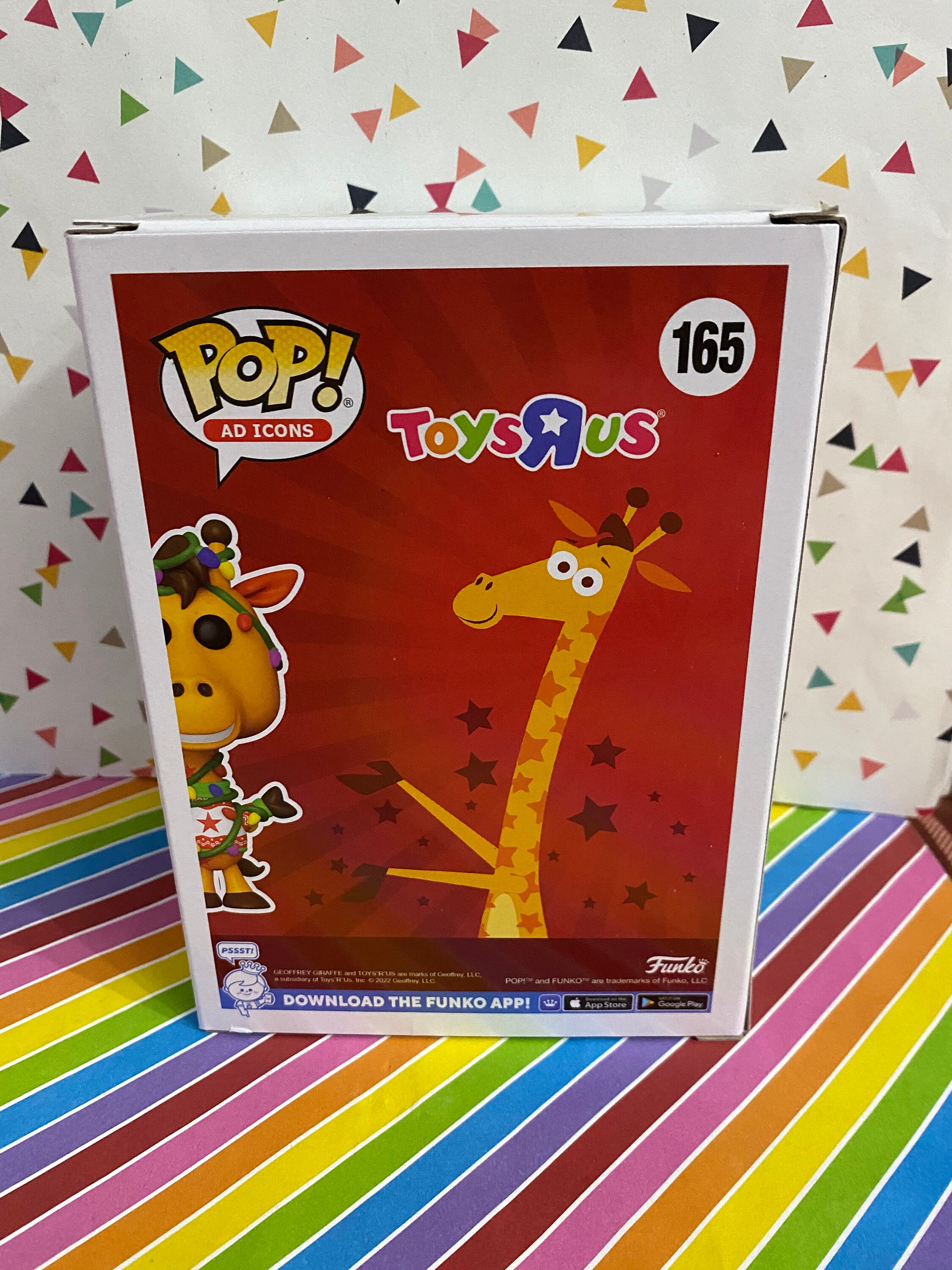 Toys r us geoffrey pop flocked 2025