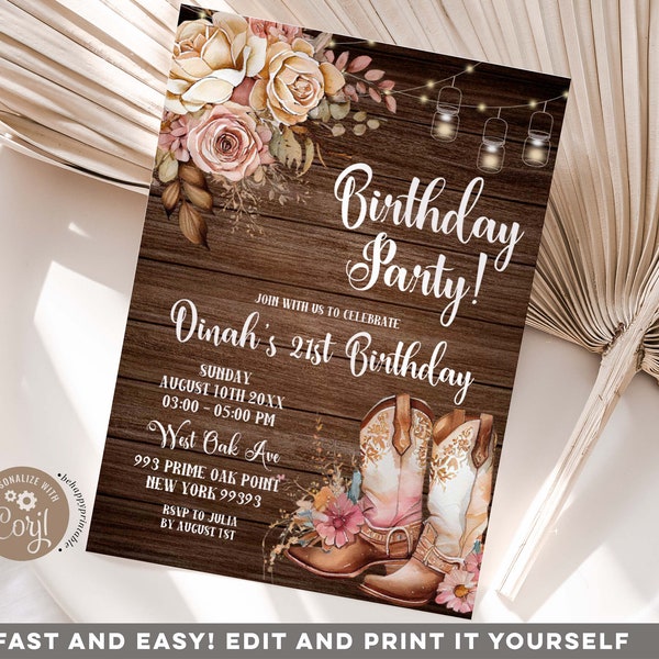 Invitación de cumpleaños de vaquera rústica del suroeste editable, invitación de cumpleaños floral de botas rosas, invitación de fondo de madera de linterna de cuerda Z103