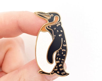 Penguin enamel pin, bird enamel pin, lapel pin - a great little gift for any bird and wildlife lover