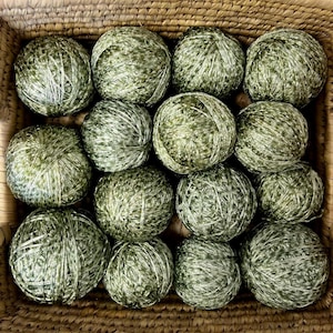 Green Synthetic Yarn Destash Lot: Rug, Bag, and Slipper Yarn (26.6 oz / 755 grams)