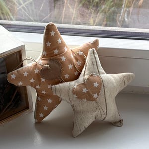 Starfish hanging ornament in beige colored fabrics, sea star doorhanger, coastal home, nursery decor, Nautical Decor, summerhome decoration