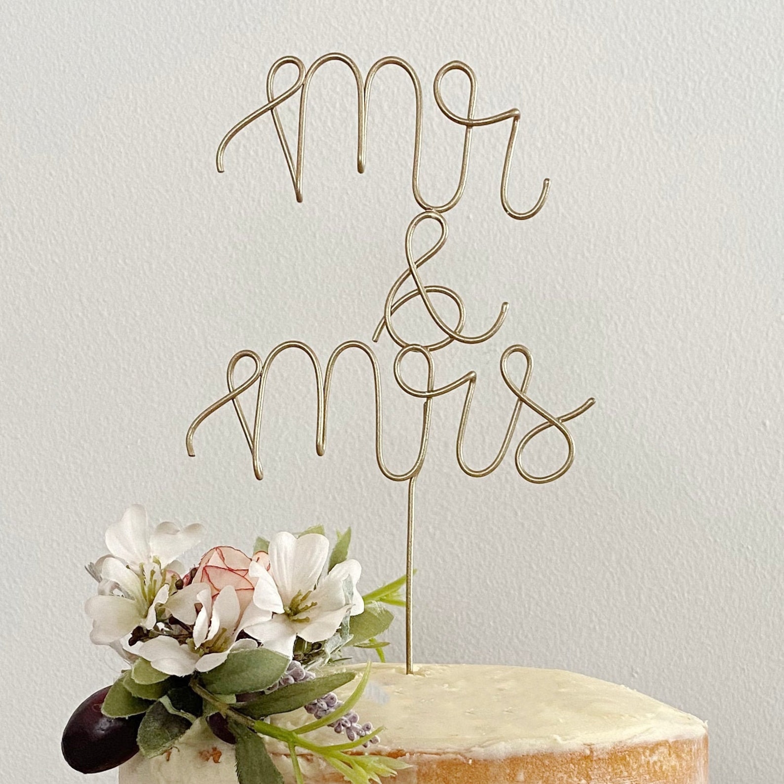 Mr and Mrs Cake Topper Wire Cake Topper Etsy