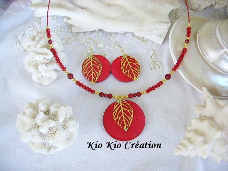 Set fashion jewelry gilded seed beads cabochon wooden red print sheet Pearl twisted threads earrings Choker necklace extension